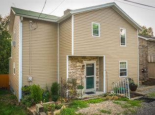 556 Benjamin St, Tarentum, PA 15084