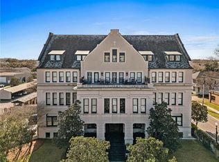 753 Saint Francis St APT 2001B, Mobile, AL 36602