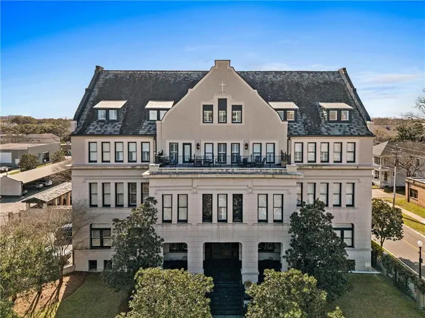 753 Saint Francis St APT 2001B, Mobile, AL 36602