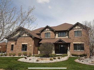 11824 Golden Gate Dr, Mokena, IL 60448