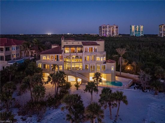7425 Bay Colony DR, Naples, FL 34108