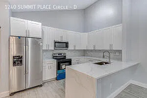 1240 Summit Place Circle #D — Photo 3