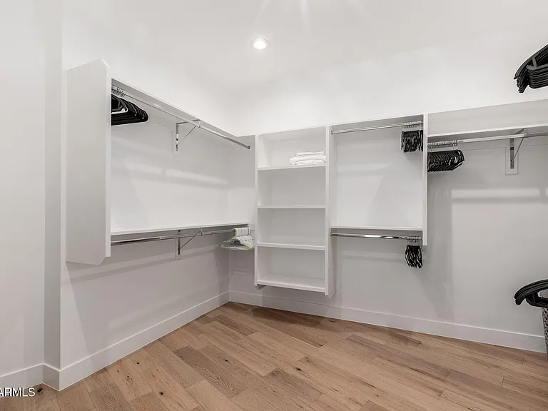 4017 N 49th Pl — Photo 19