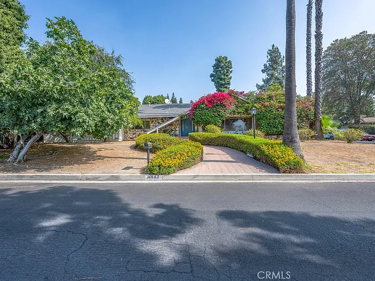 19443 Superior St — Photo 34