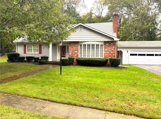 3 Juniper Ln, Smithfield, RI 02828