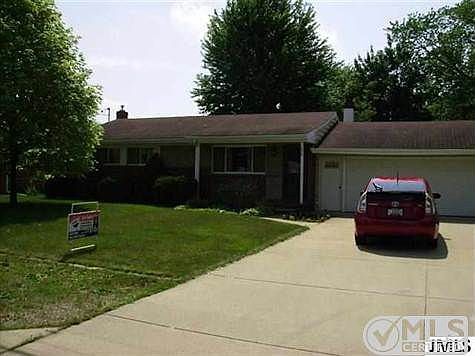 1st image of 206 Crestbrook Dr