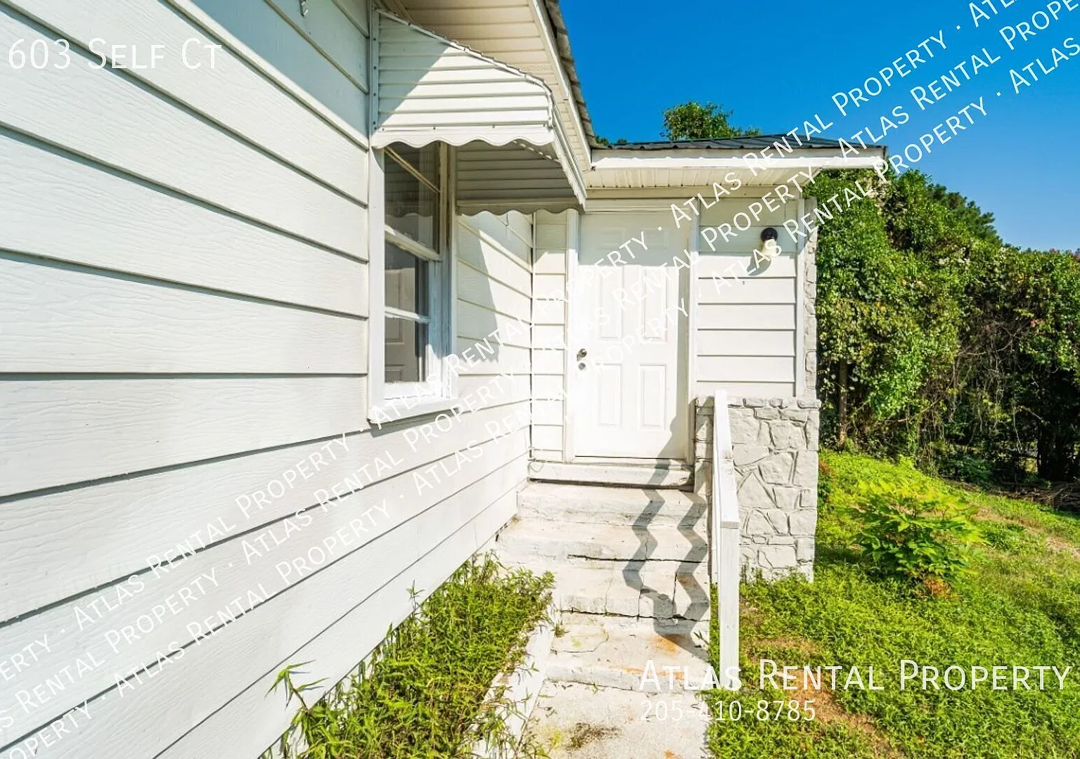 Beautifully Updated 3BR Home with Granite & Luxury Flooring! — Photo 3