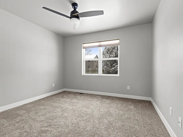 2325 Oliver Ln — Photo 29