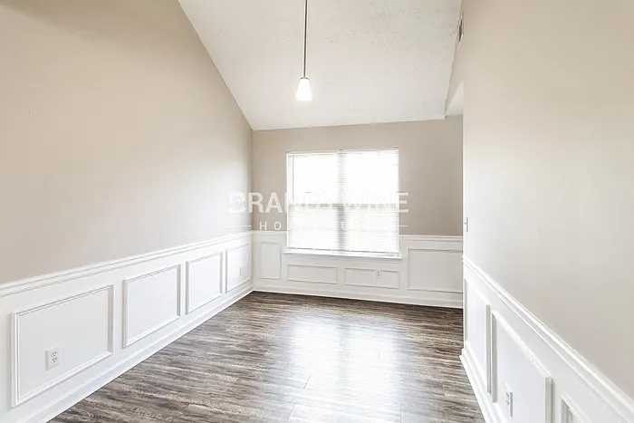 2532 Brookgate Xing — Photo 7