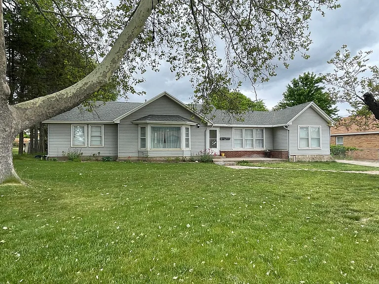 164 N 300 E #B — Photo 14
