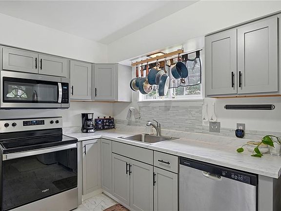 2nd image of 2318 E Zora St