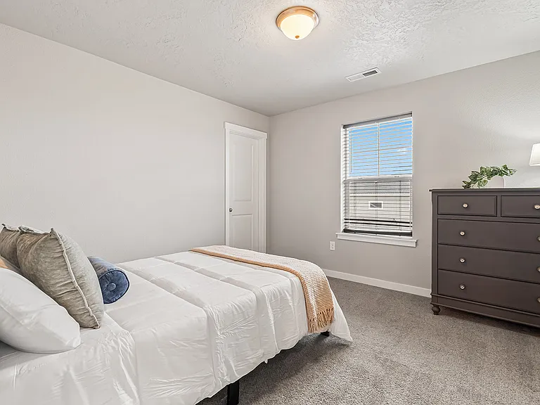3882 E Berwick Dr — Photo 33