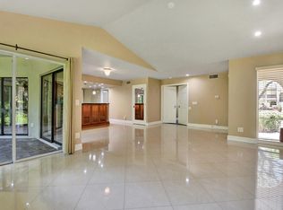5590 Coach House Cir APT A, Boca Raton, FL 33486