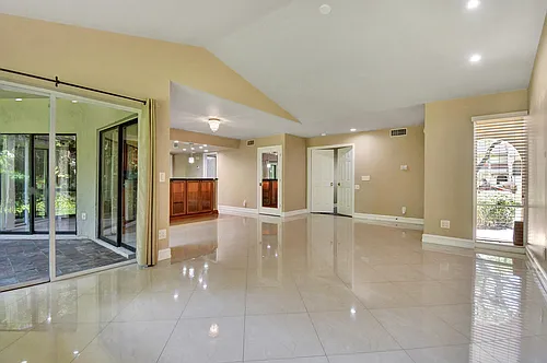 5590 Coach House Cir #A Photo 1