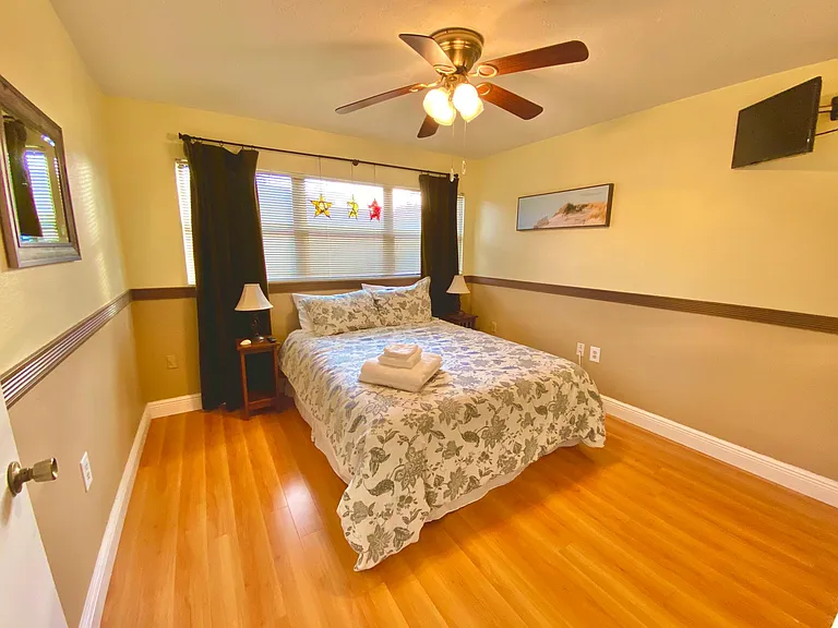 432 Penguin Dr — Photo 15
