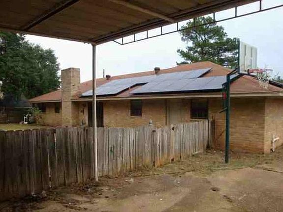 2nd image of 1405 Cedar Dr