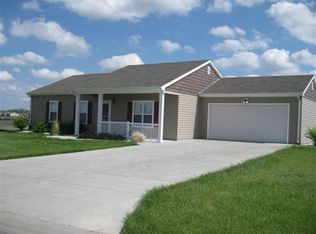 517 Northfield Rd, Manhattan, KS 66502