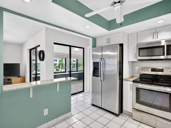 1800 SE Saint Lucie Boulevard #11-203, Stuart, FL 34996