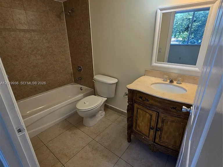 2647 NW 25th Ave #409 — Photo 6