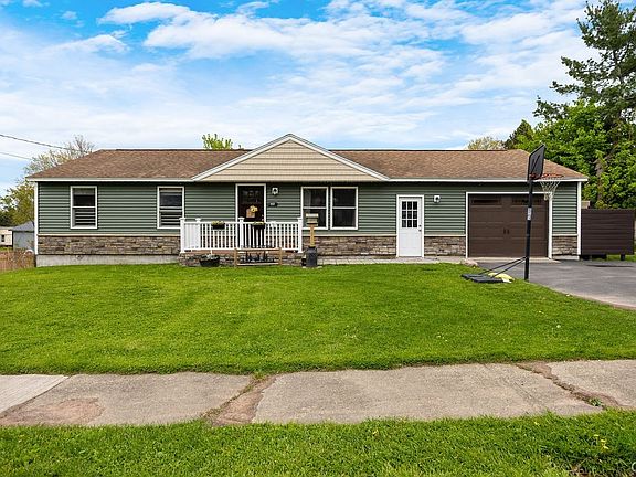 2nd image of 117 Hillcrest Dr