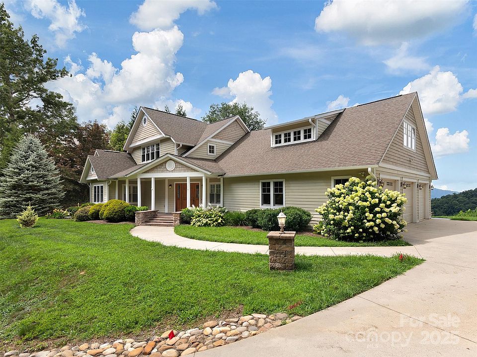 1st image of 811 Hickory Dr