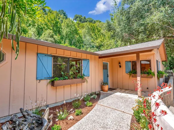 5 Lazy Oaks, Carmel Valley, CA 93924