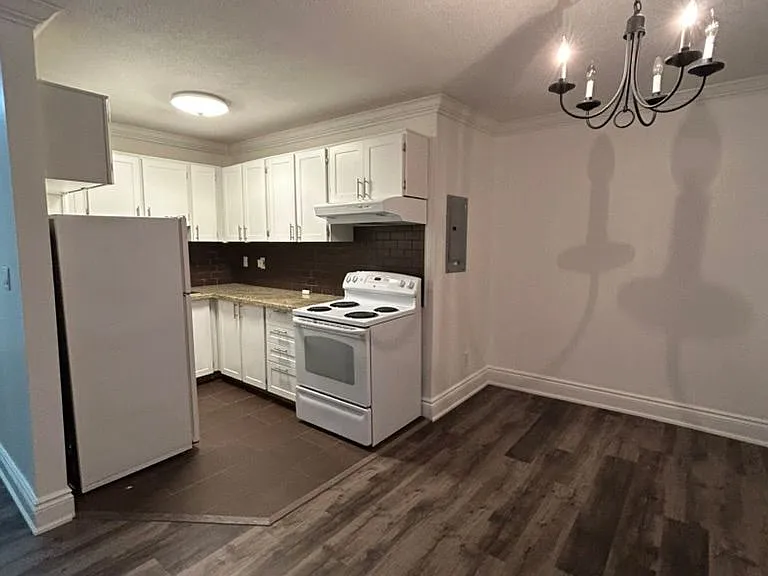 133 Dunn Ave #202 — Photo 8