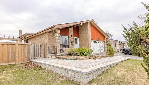 468 Gowland Cres #BASEMENT Photo 1