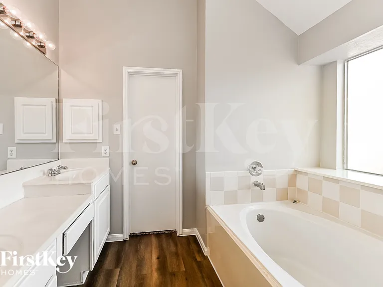 3117 Bay Creek Dr — Photo 10