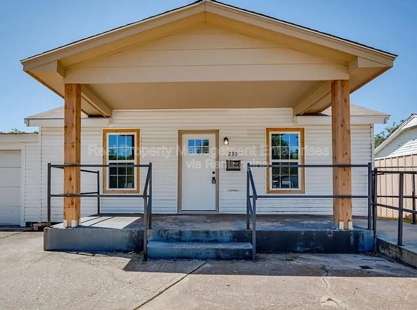 2 bed, 1.0 bath, 868 sqft, $1,150 — Photo 1