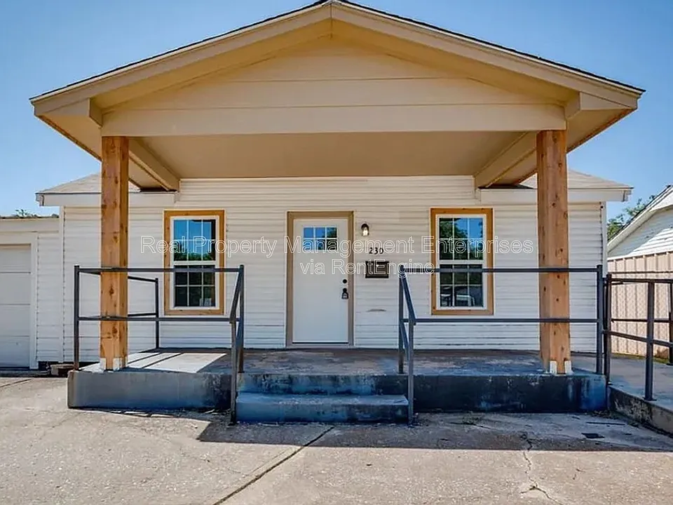 230 SE 50th St
