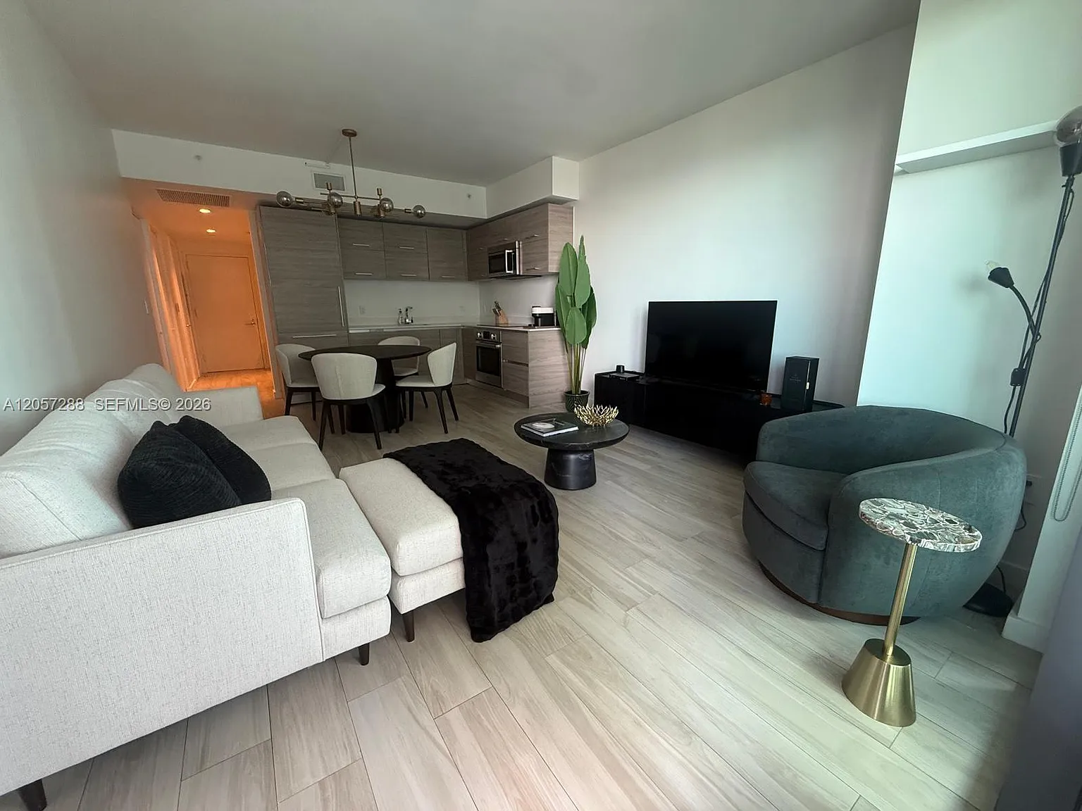 1300 S Miami Avenue Condo — Photo 2