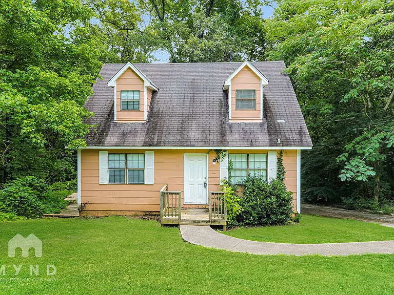377 Saint John Rd NW — Photo 1