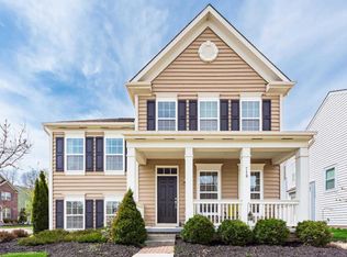 719 Mill Crossing Dr, Westerville, OH 43082