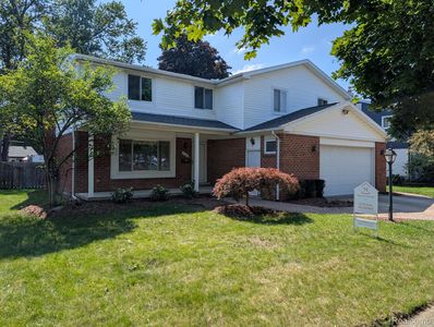 27450 Crestwood Dr, Warren, MI, 48088