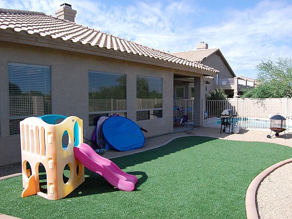 4th image of 5028 E Barwick Dr