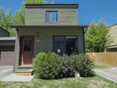 656 Flat Creek Dr, Jackson, WY, 83001