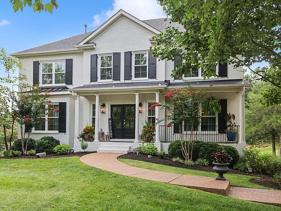 4th image of 2020 Valleybrook Dr