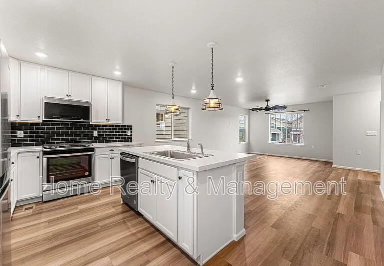 12760 Tamarac St — Photo 13
