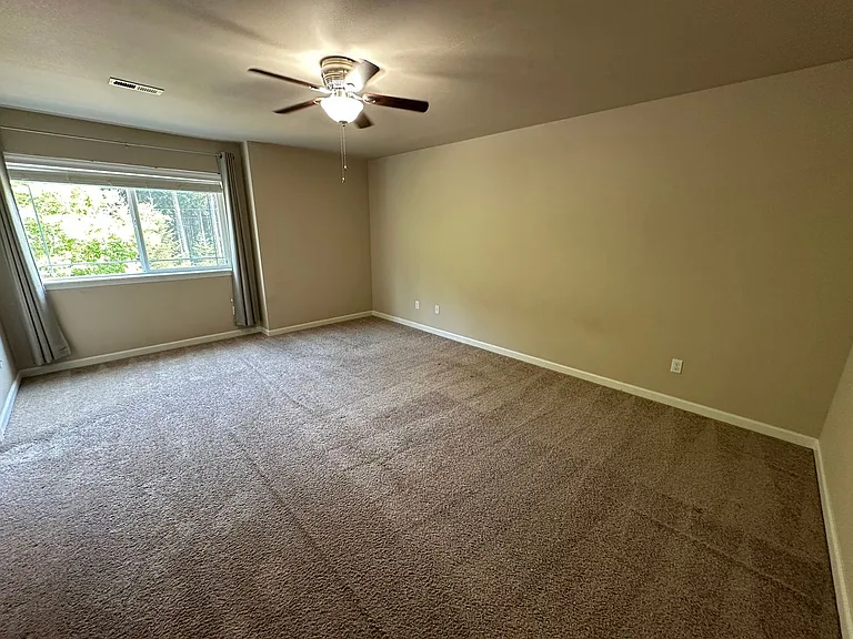 7613 Columbia Way NE — Photo 9