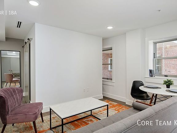 3rd image of 3837 Main St #601
