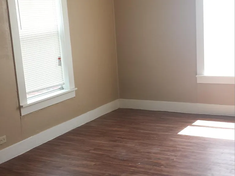 1437 Munger St #1 — Photo 4