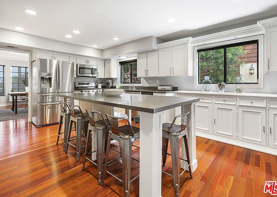 21241 Escondido St, Woodland Hills, CA 91364 | Zillow