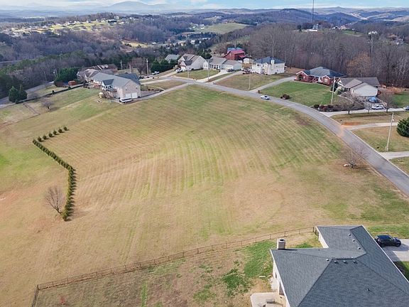4th image of 27 Skyline Dr Lot 27
