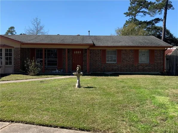 5 Forestwood Ct, Slidell, LA 70458