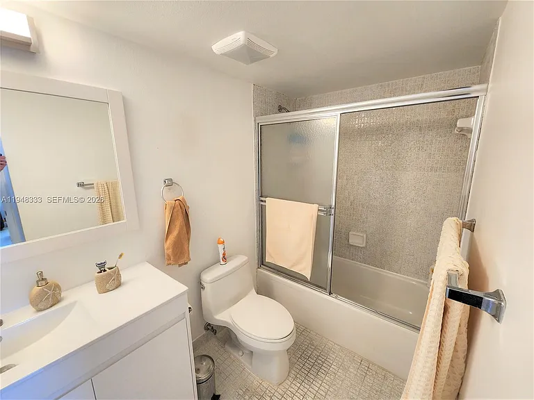 290 174th St #1607 — Photo 27