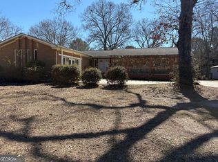 271 Lakeshore Dr, Warner Robins, GA 31088