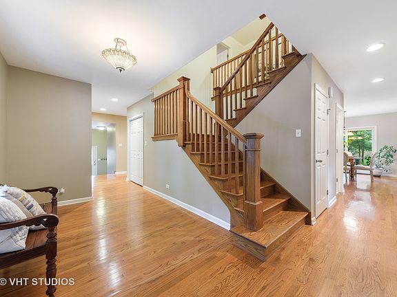 5th image of 511 N Malden Ave