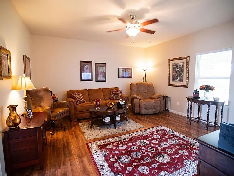 Enclave Apartmants — Photo 21