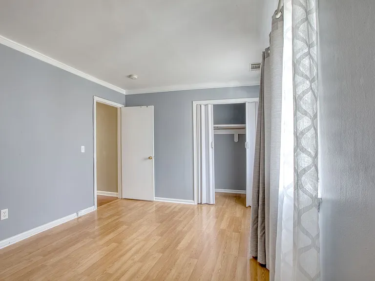15 Renwick St #2 — Photo 14